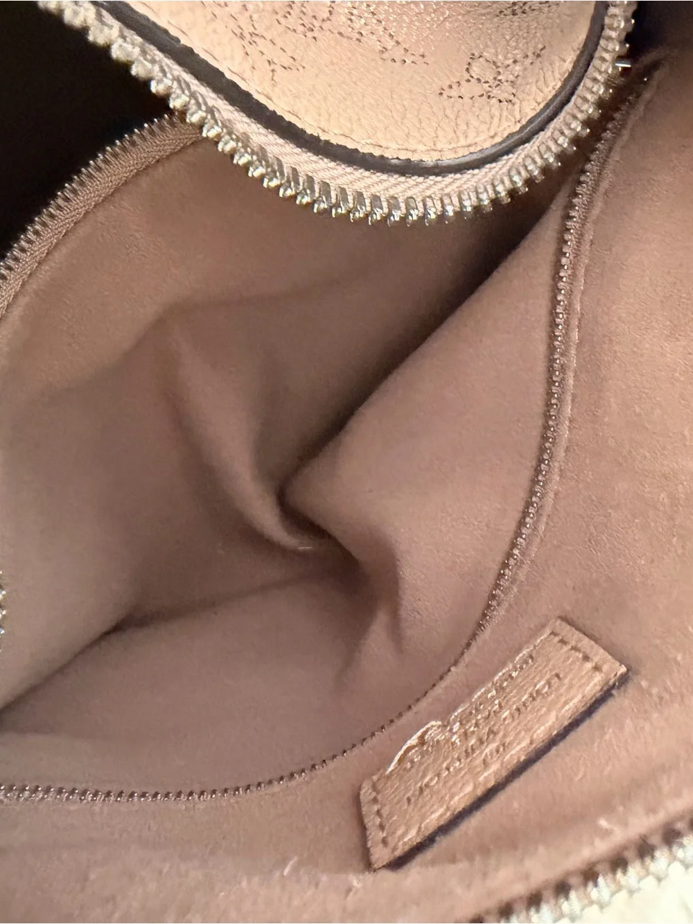 Louis Vuitton Mahina Leather Beaubourg Hobo MM bag with matching wallet